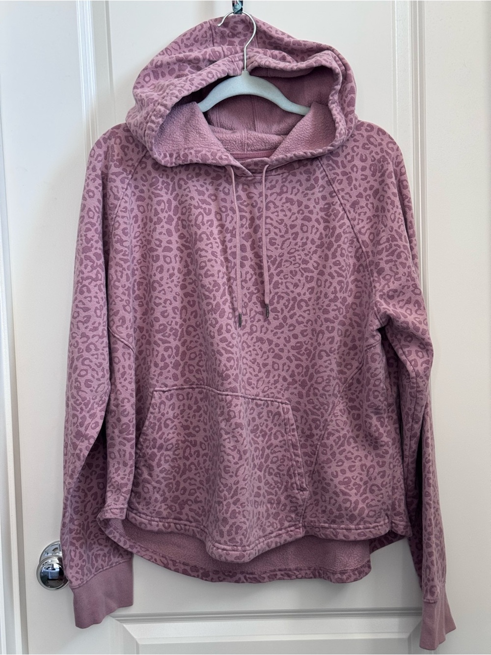 tek gear Mauve Leopard-Print Hooded Pullover Sweatshirt